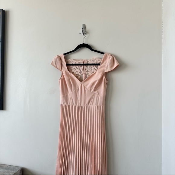 ASOS WEDDING Lace Back Pleated Maxi Dress In Nude- Size:4) - Picture 5 of 14